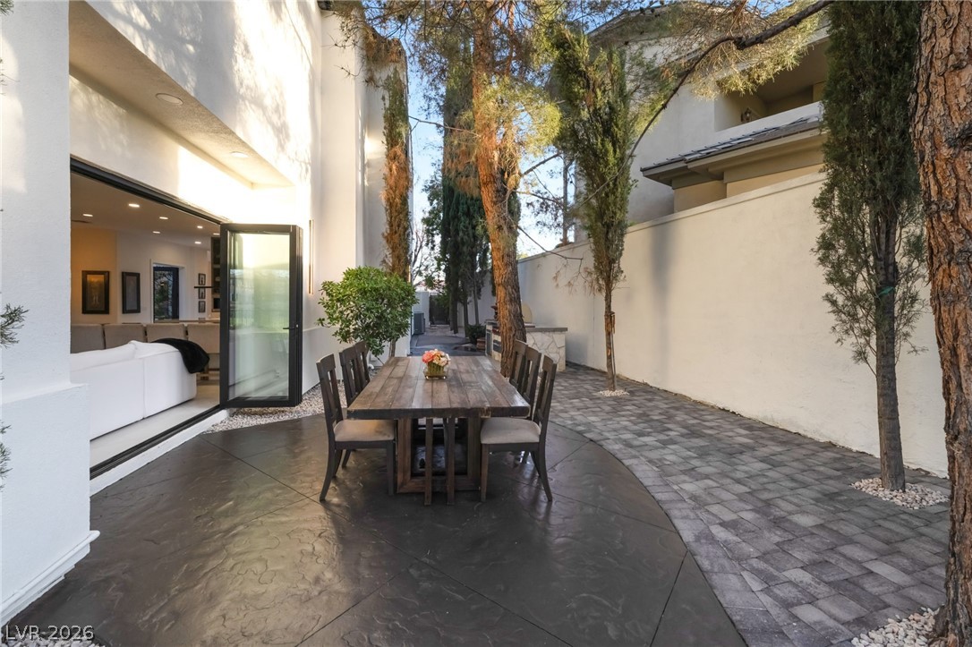 9736 Verlaine Court Las Vegas NV 89145