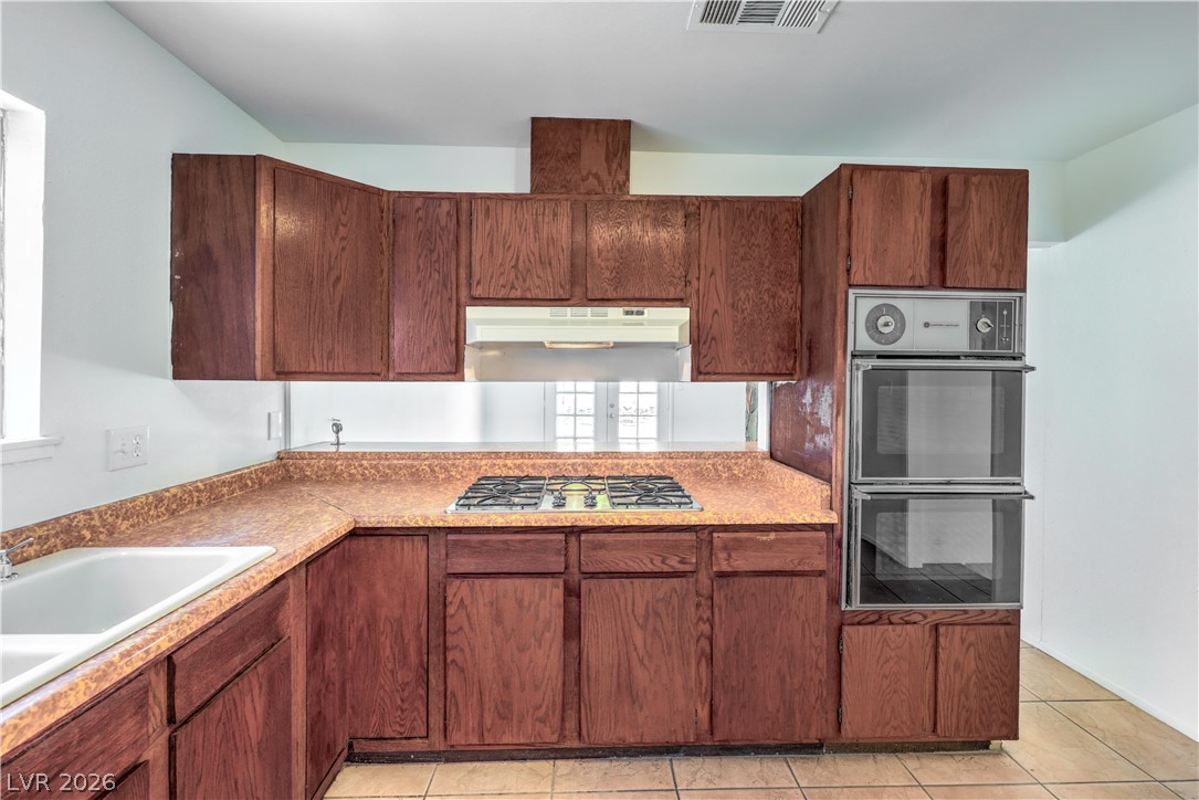 4462 Newton Drive Las Vegas NV 89121