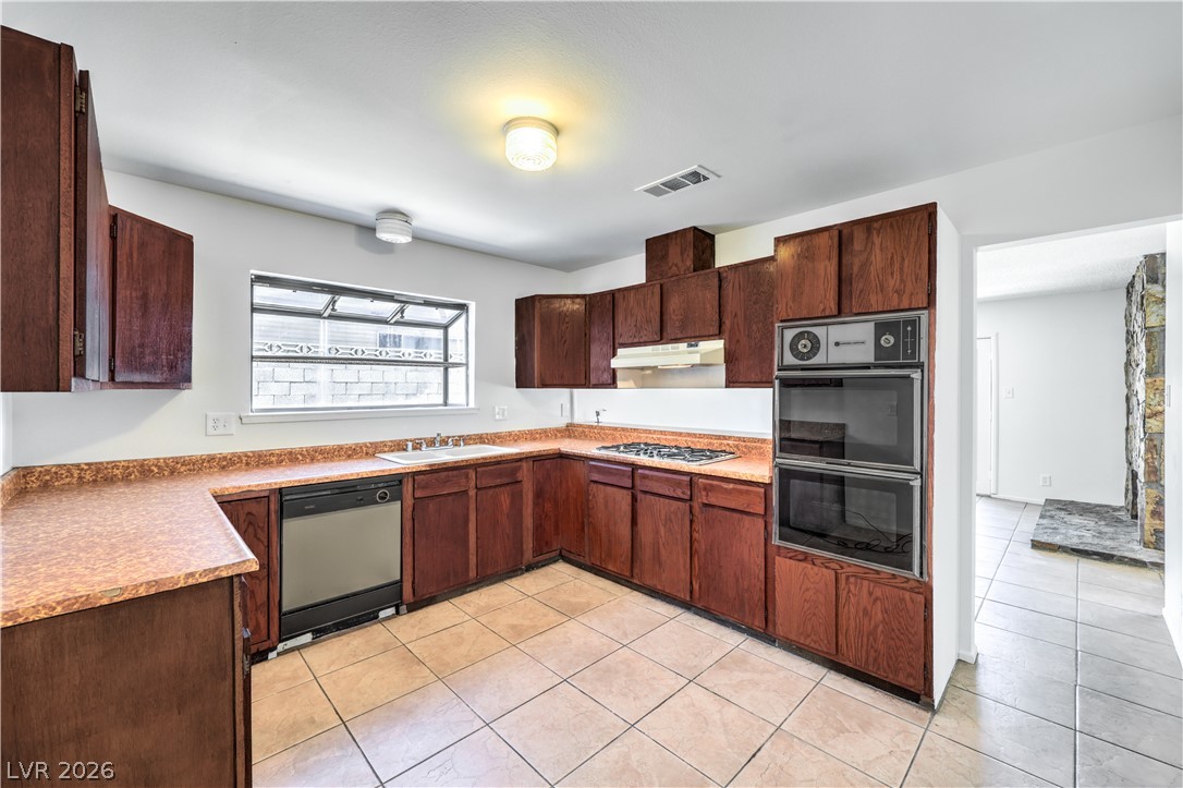 4462 Newton Drive Las Vegas NV 89121