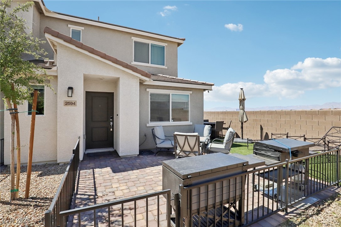 2594 Canary Yellow Court North Las Vegas NV 89086