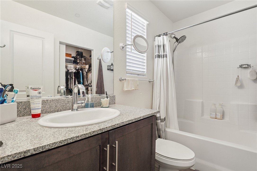 2594 Canary Yellow Court North Las Vegas NV 89086