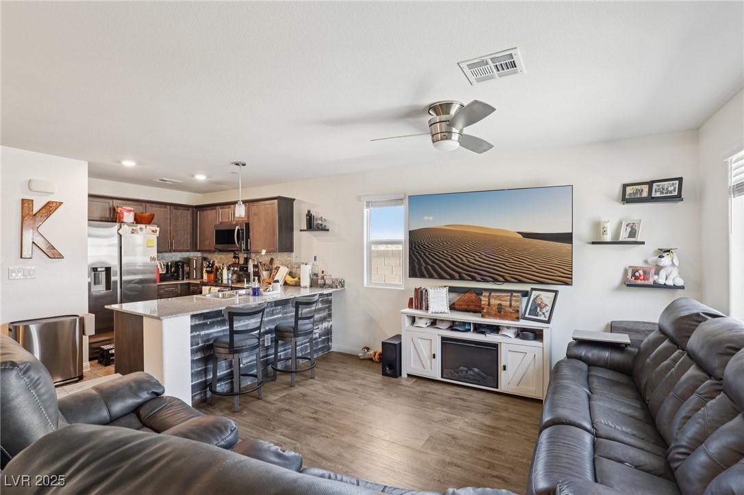 2594 Canary Yellow Court North Las Vegas NV 89086