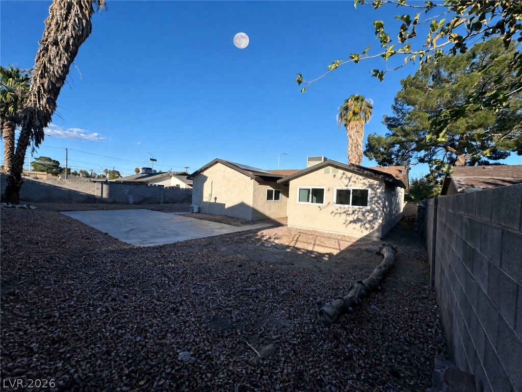 864 Parkhurst Street Las Vegas NV 89110