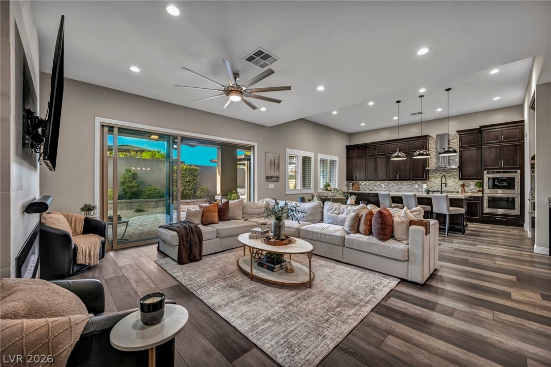 12390 Tudor Arch Drive Las Vegas NV 89138