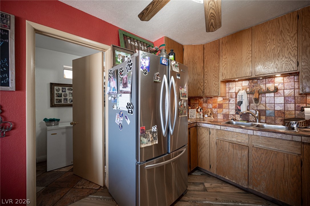1106 East Athens Avenue Henderson NV 89015
