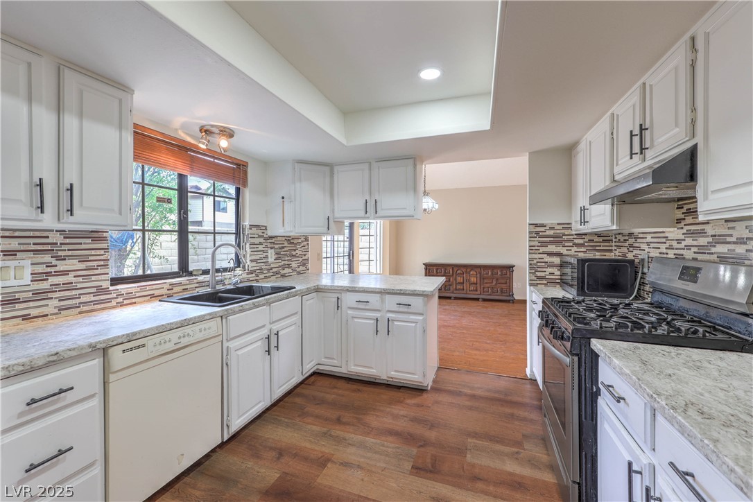 3248 Dayflower Street 1 Las Vegas NV 89121