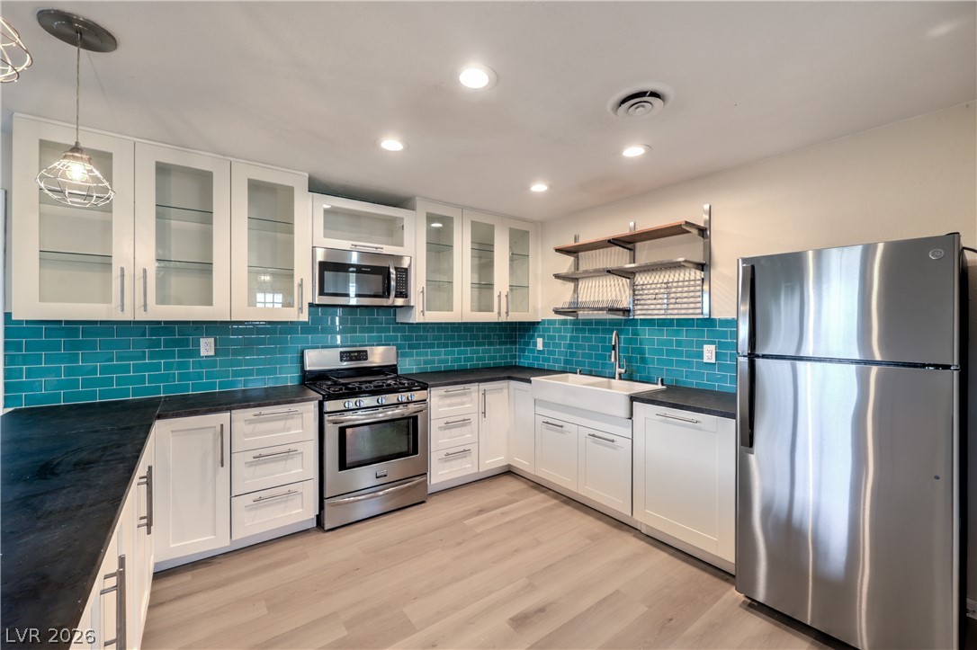 5329 Westleigh Avenue Las Vegas NV 89146