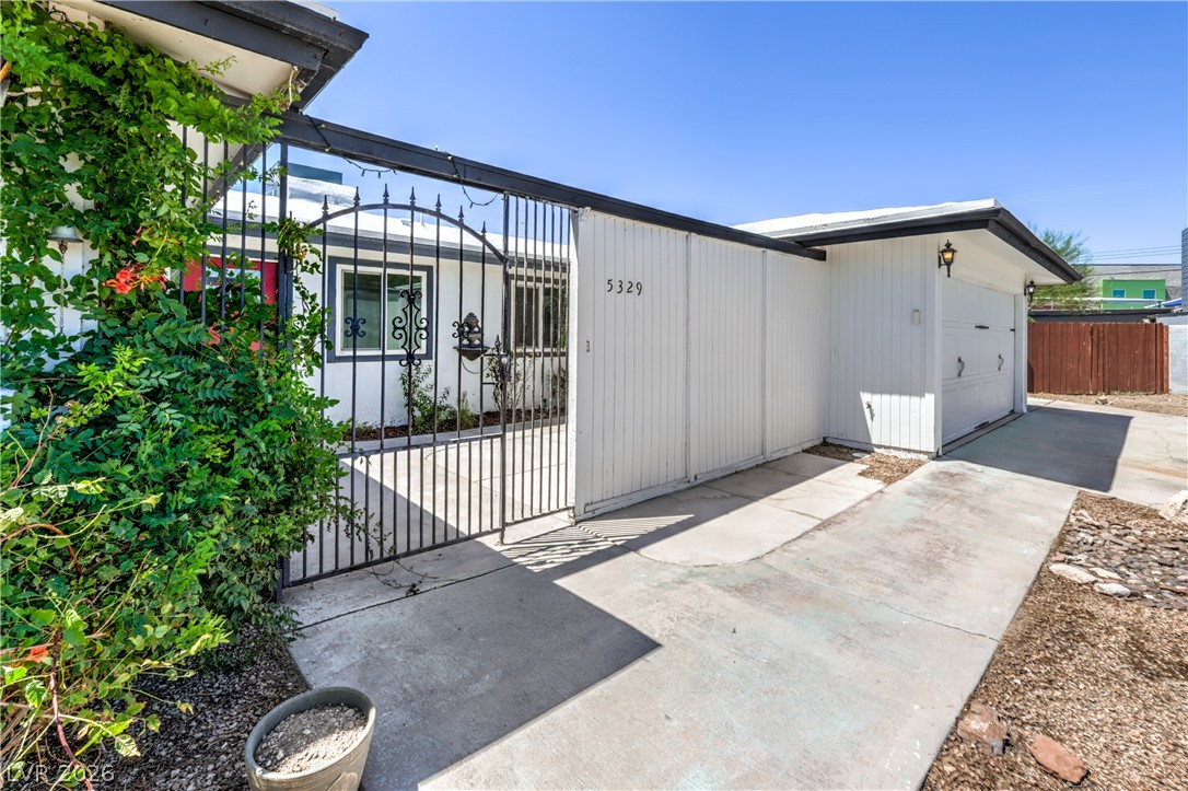 5329 Westleigh Avenue Las Vegas NV 89146