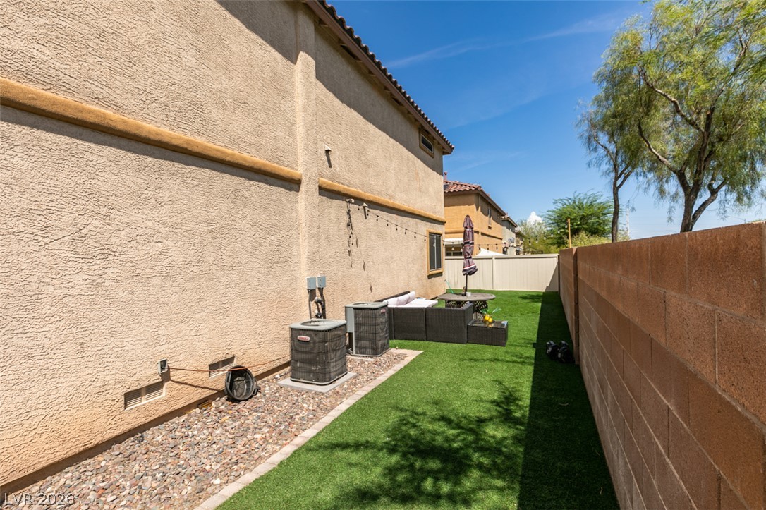 10442 Lady Angela Street Las Vegas NV 89183