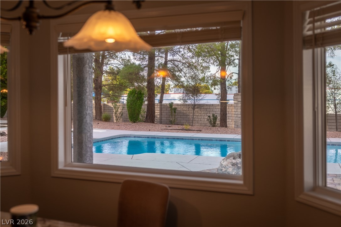 18 Hummingbird Circle Henderson NV 89014