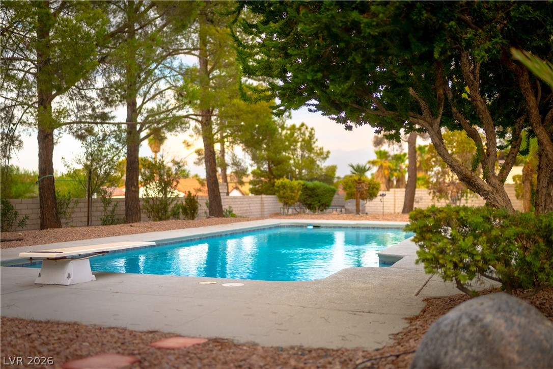18 Hummingbird Circle Henderson NV 89014