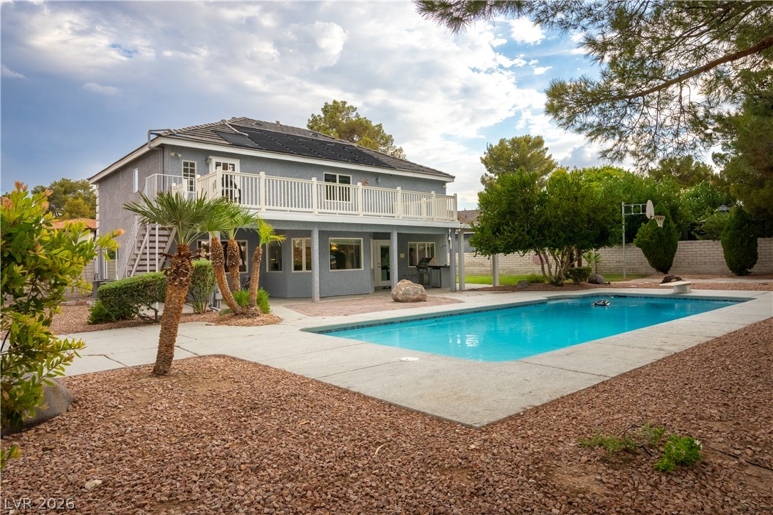 18 Hummingbird Circle Henderson NV 89014