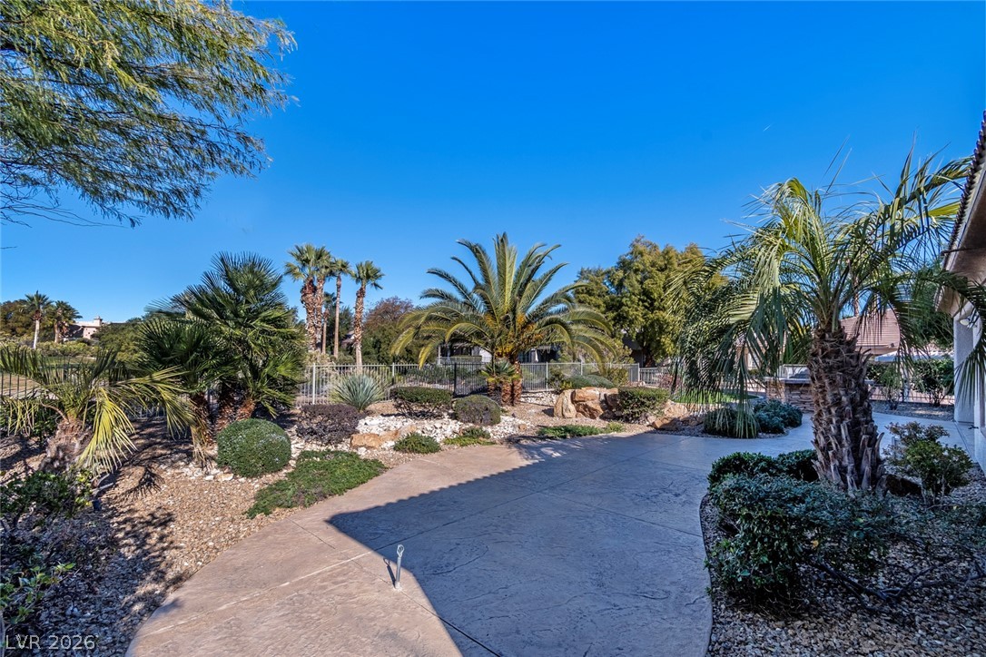 10356 Luna Magico Avenue Las Vegas NV 89135