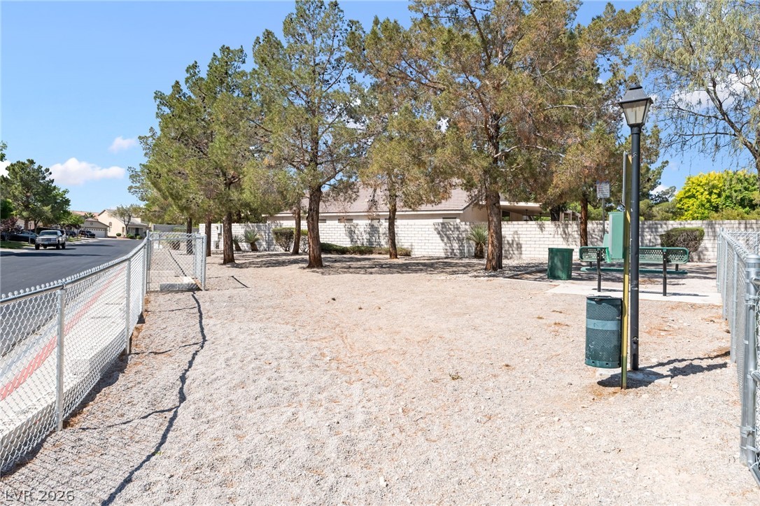 8405 Bonnie Blue Street Las Vegas NV 89143