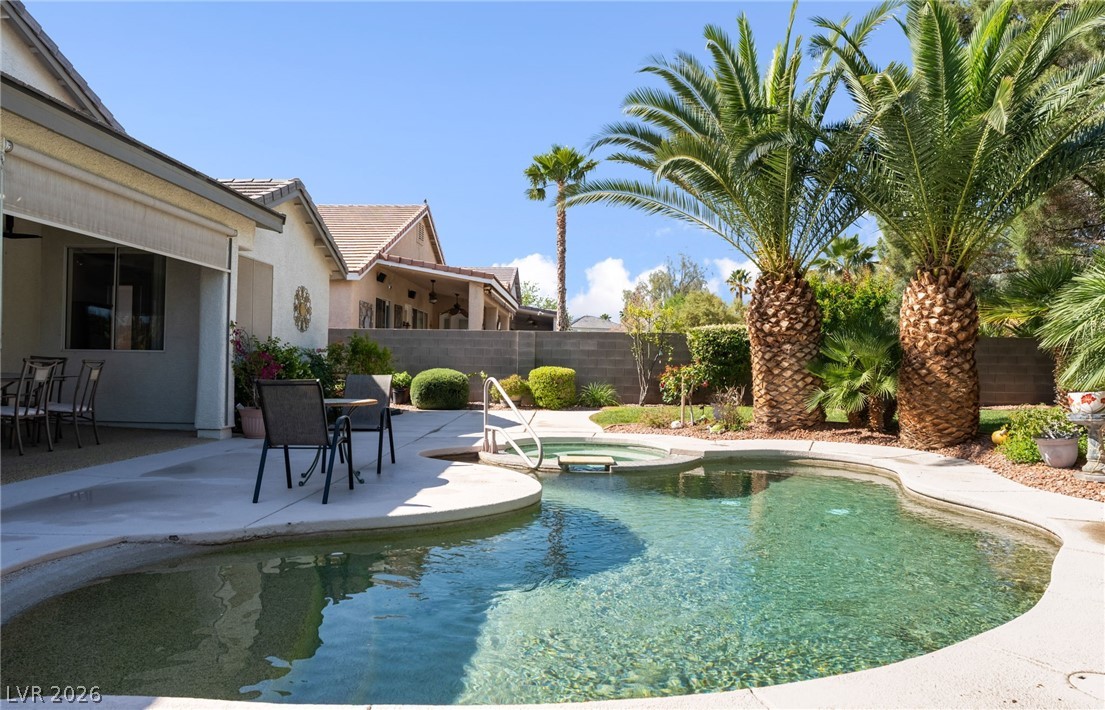 8405 Bonnie Blue Street Las Vegas NV 89143