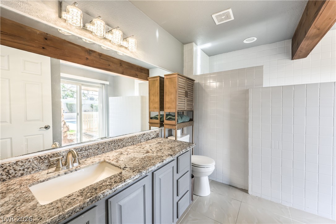 1916 Stonehaven Drive Las Vegas NV 89108