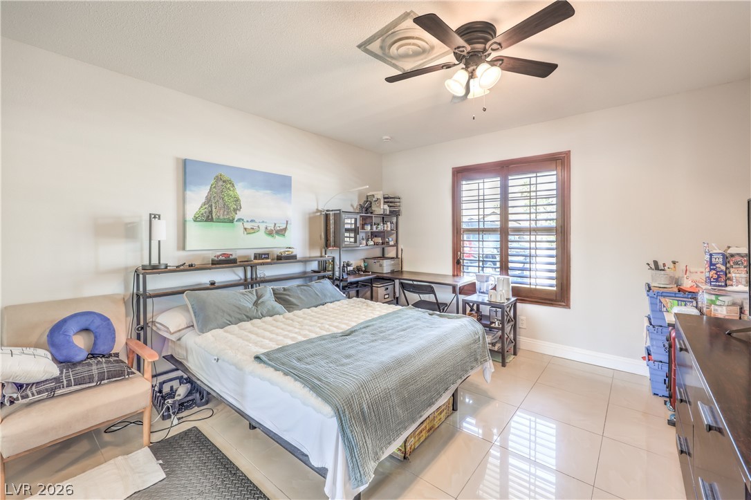 1916 Stonehaven Drive Las Vegas NV 89108