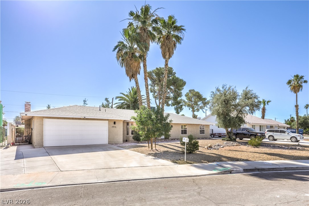 1916 Stonehaven Drive Las Vegas NV 89108