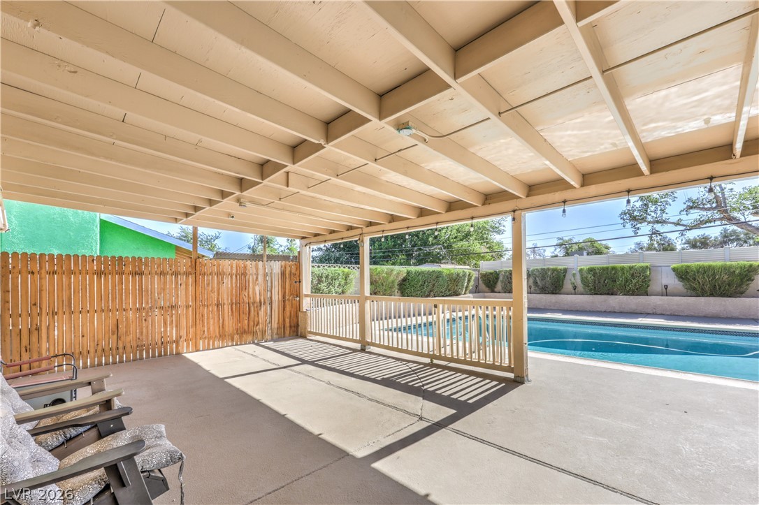 1916 Stonehaven Drive Las Vegas NV 89108