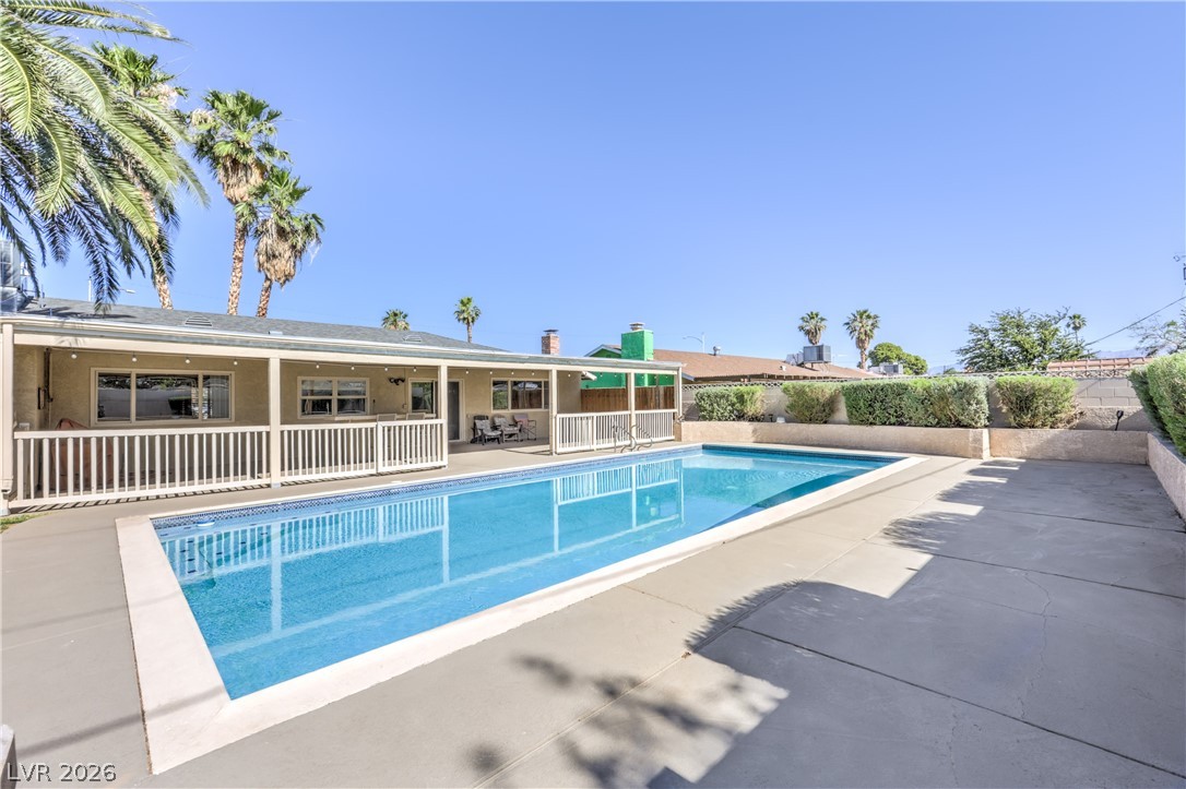 1916 Stonehaven Drive Las Vegas NV 89108