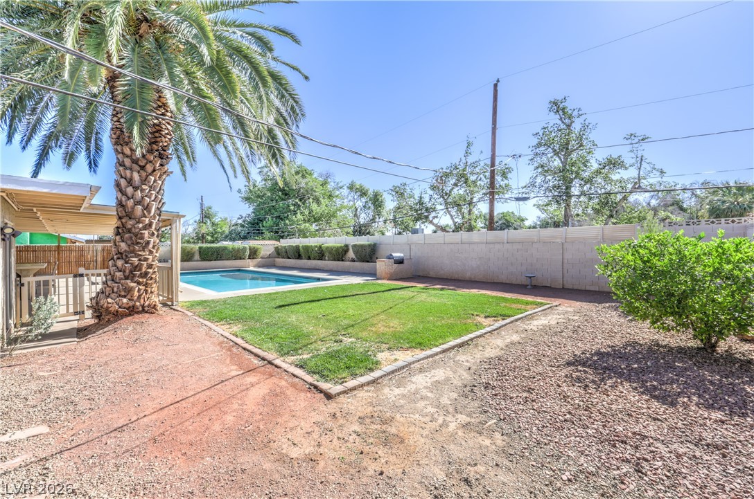 1916 Stonehaven Drive Las Vegas NV 89108