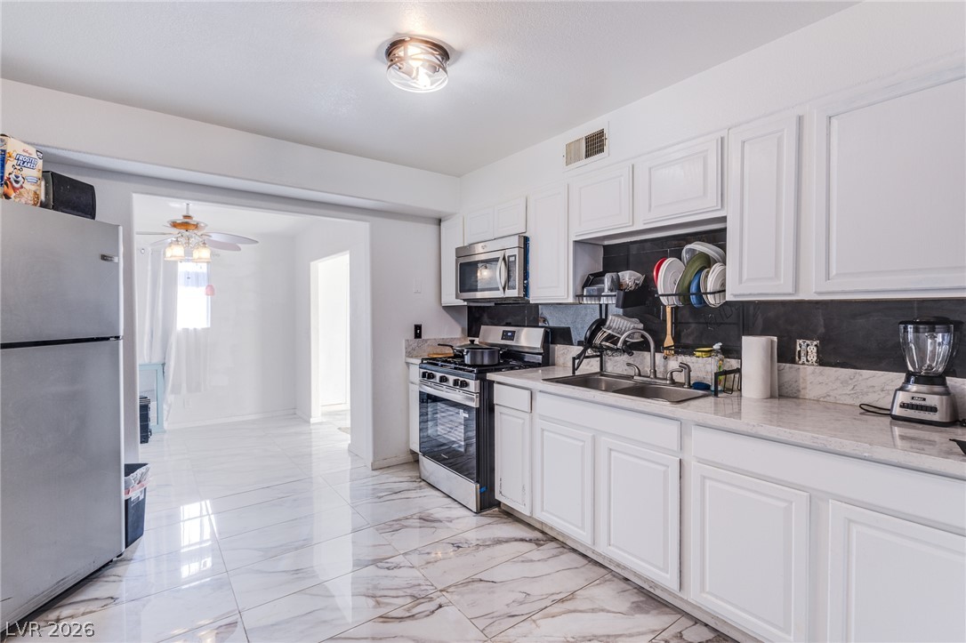 3924 Voxna Street Las Vegas NV 89119