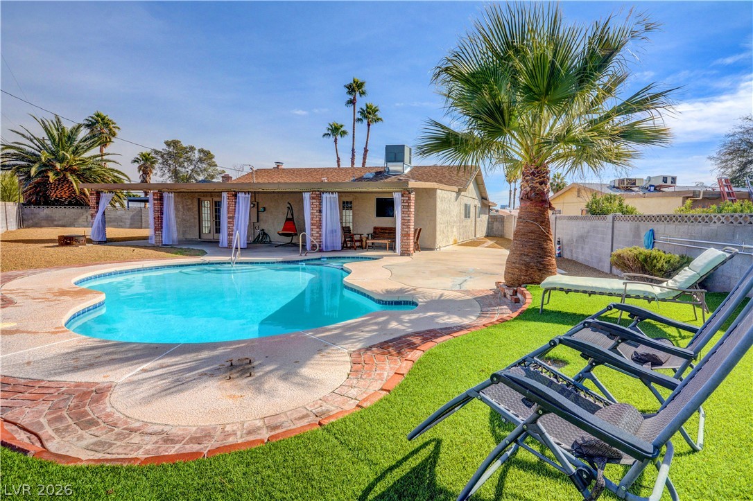 220 Moller Circle Las Vegas NV 89107