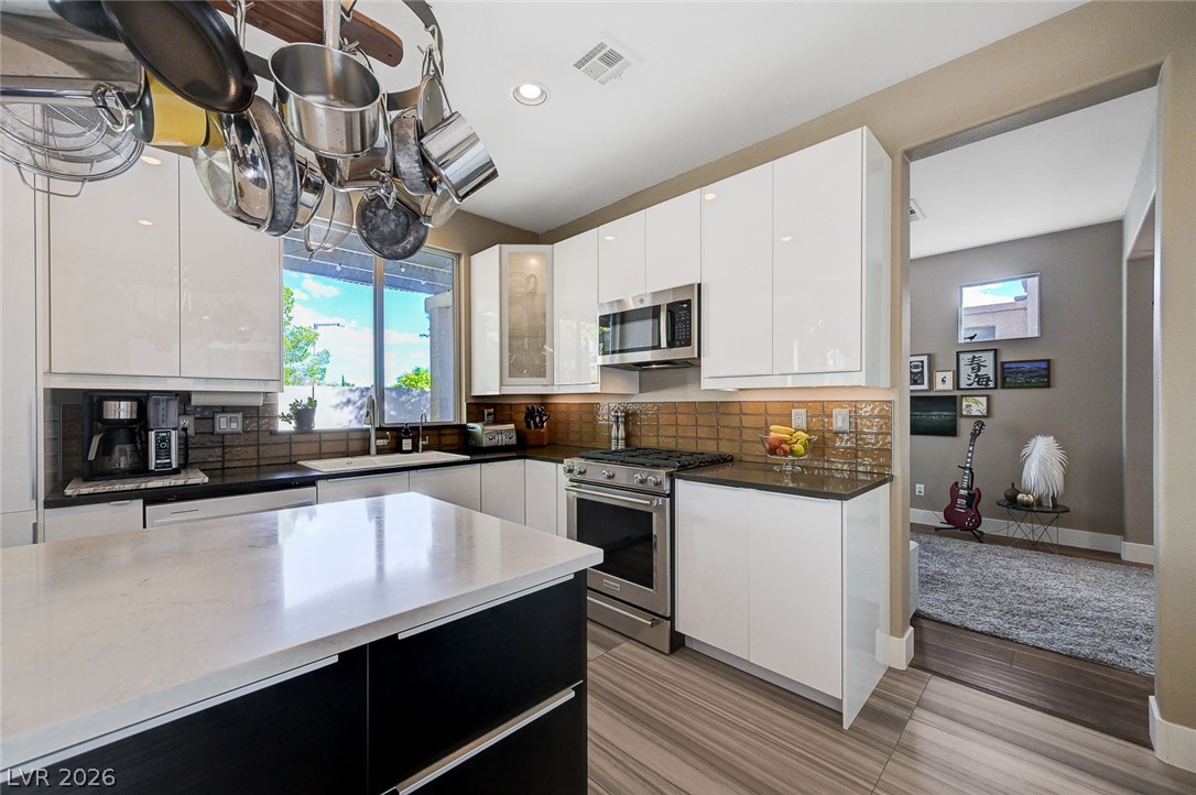 3028 Carbondale Street Las Vegas NV 89135