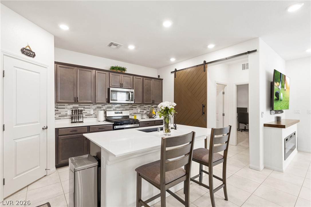 9873 Ravenswood Peak Avenue Las Vegas NV 89178