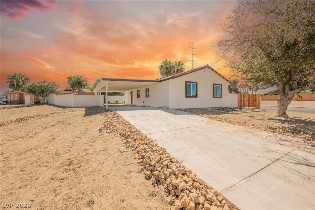 5117 New Bedford Drive Las Vegas NV 89122