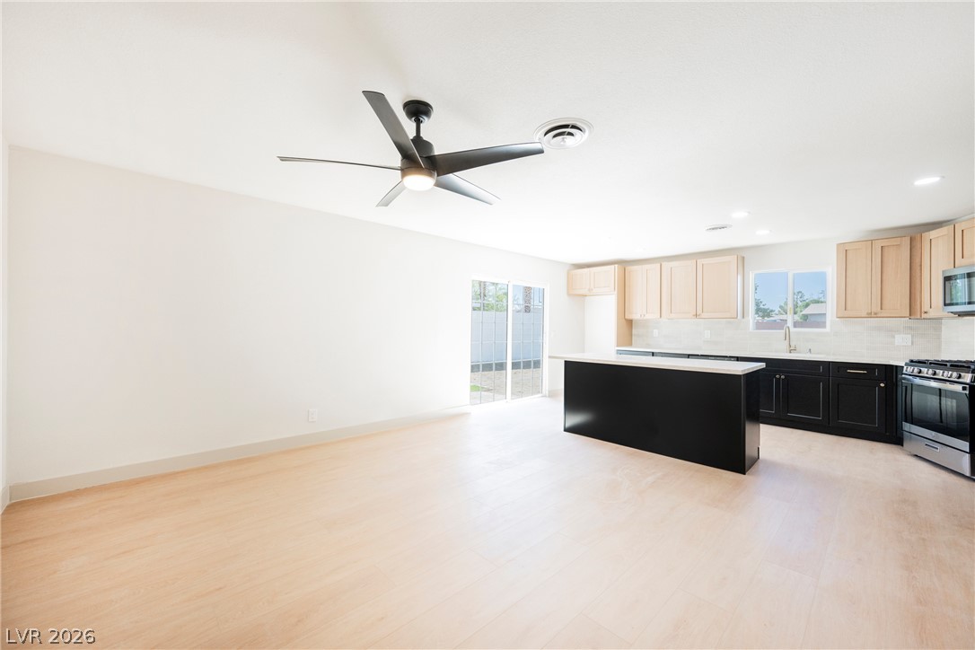 5117 New Bedford Drive Las Vegas NV 89122