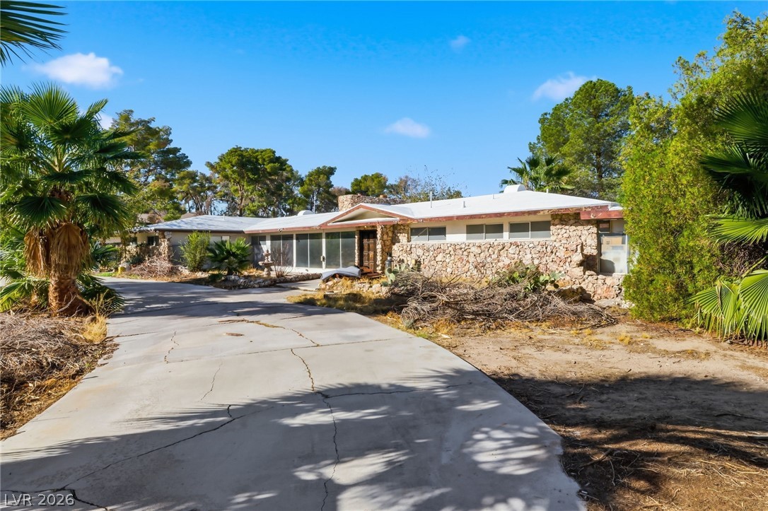 5517 Oak Street Las Vegas NV 89120