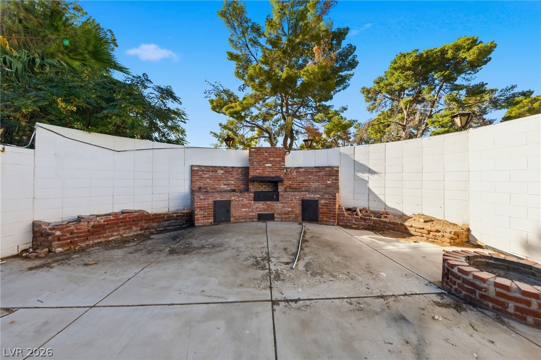 5517 Oak Street Las Vegas NV 89120