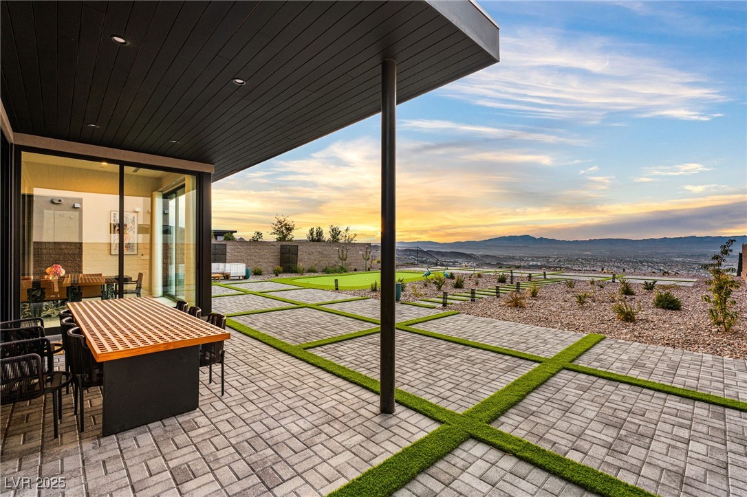 569 Overlook Rim Drive Henderson NV 89012