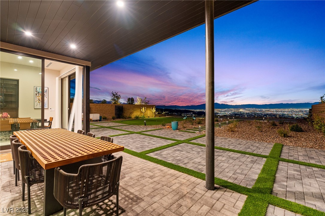 569 Overlook Rim Drive Henderson NV 89012