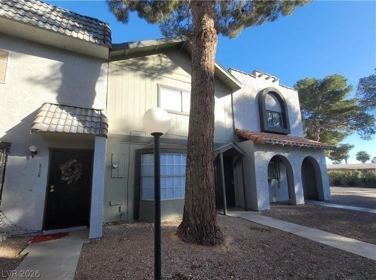 854 Stainglass Lane Las Vegas NV 89110
