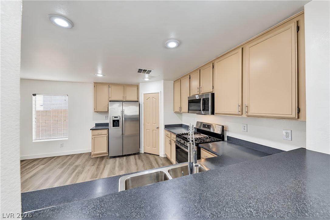616 Port Talbot Avenue Las Vegas NV 89178