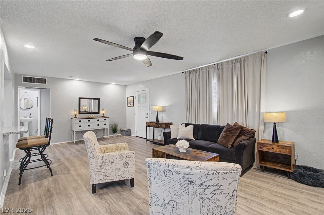 1937 Peyton Drive Las Vegas NV 89104
