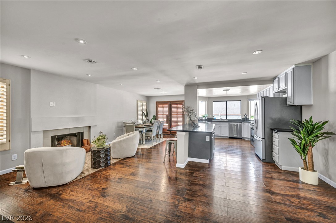 9008 Pebble Shore Court Las Vegas NV 89117