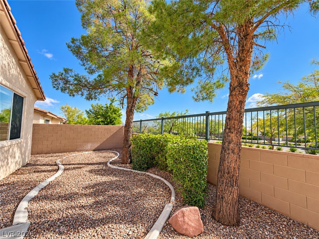 1504 Remembrance Hill Street Las Vegas NV 89144