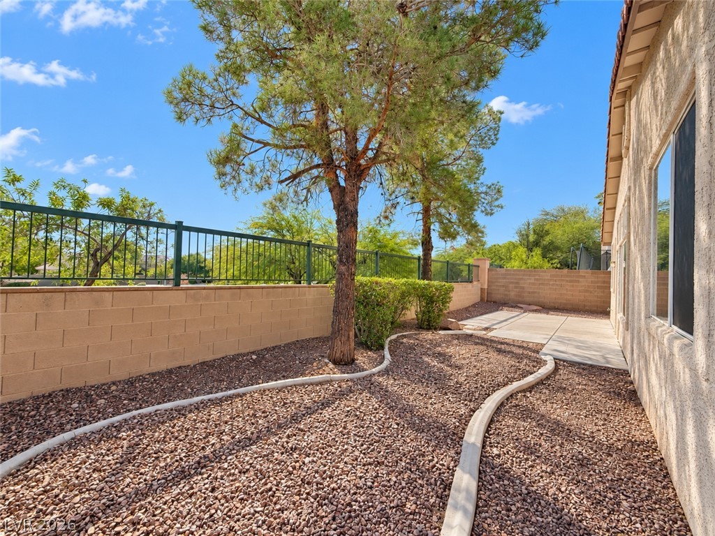 1504 Remembrance Hill Street Las Vegas NV 89144