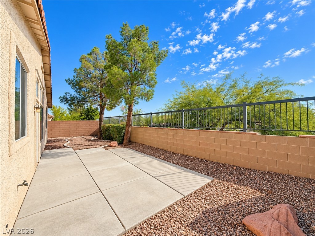 1504 Remembrance Hill Street Las Vegas NV 89144