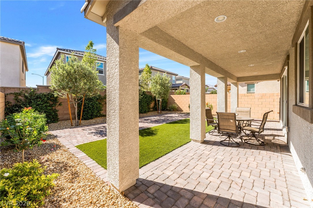 7033 Stockton Dunes Street North Las Vegas NV 89084
