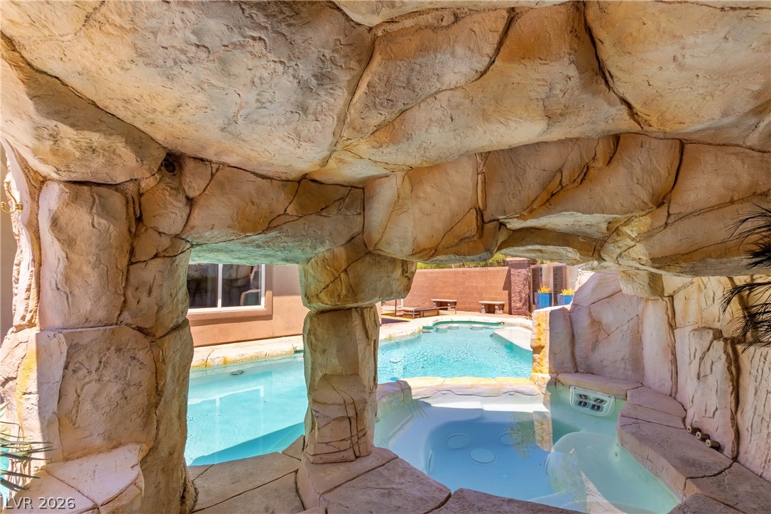 2960 American River Lane Las Vegas NV 89135