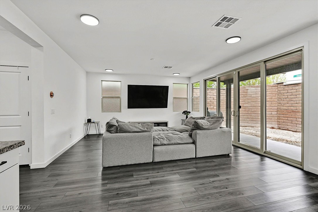 728 Emerson Creek Court North Las Vegas NV 89084
