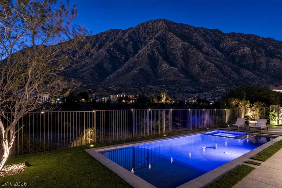 2797 Turtle Head Peak Dr Drive Las Vegas NV 89135