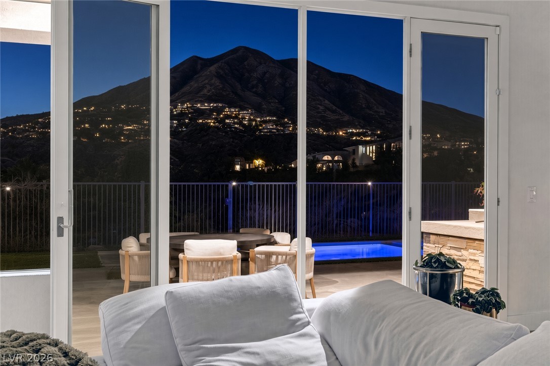 2797 Turtle Head Peak Dr Drive Las Vegas NV 89135