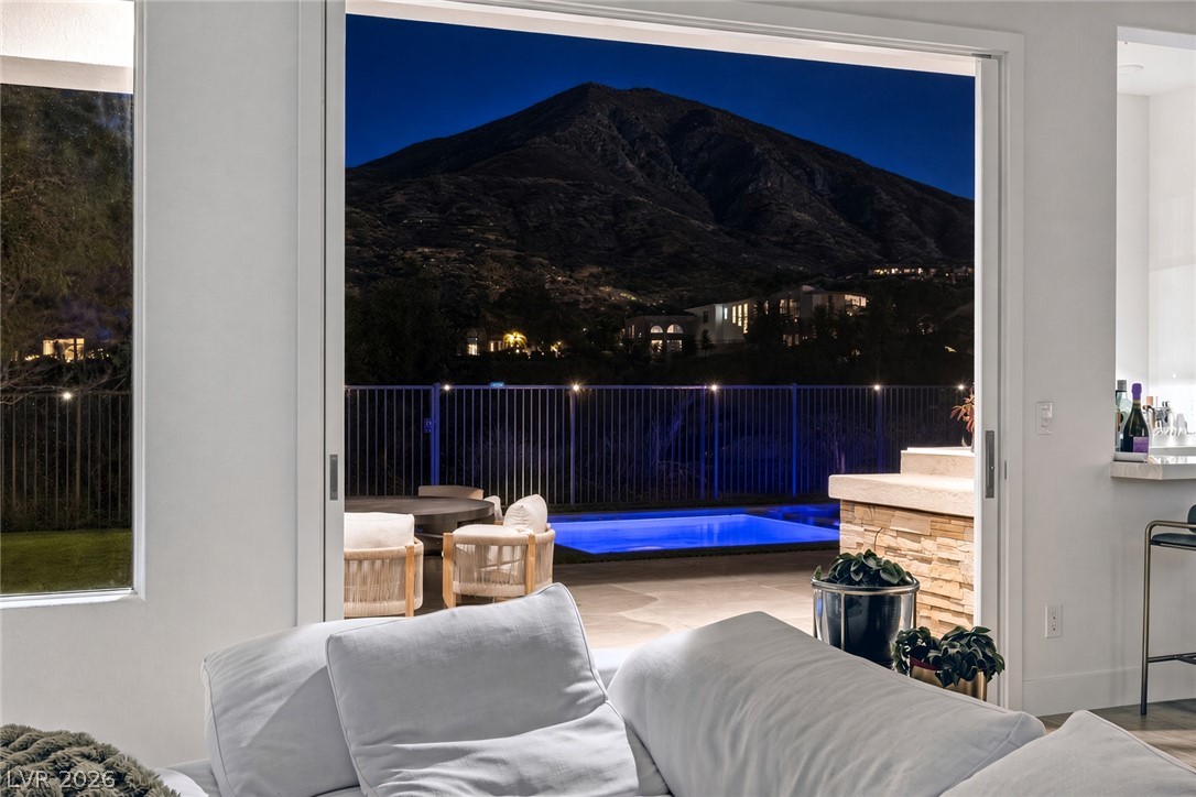 2797 Turtle Head Peak Dr Drive Las Vegas NV 89135