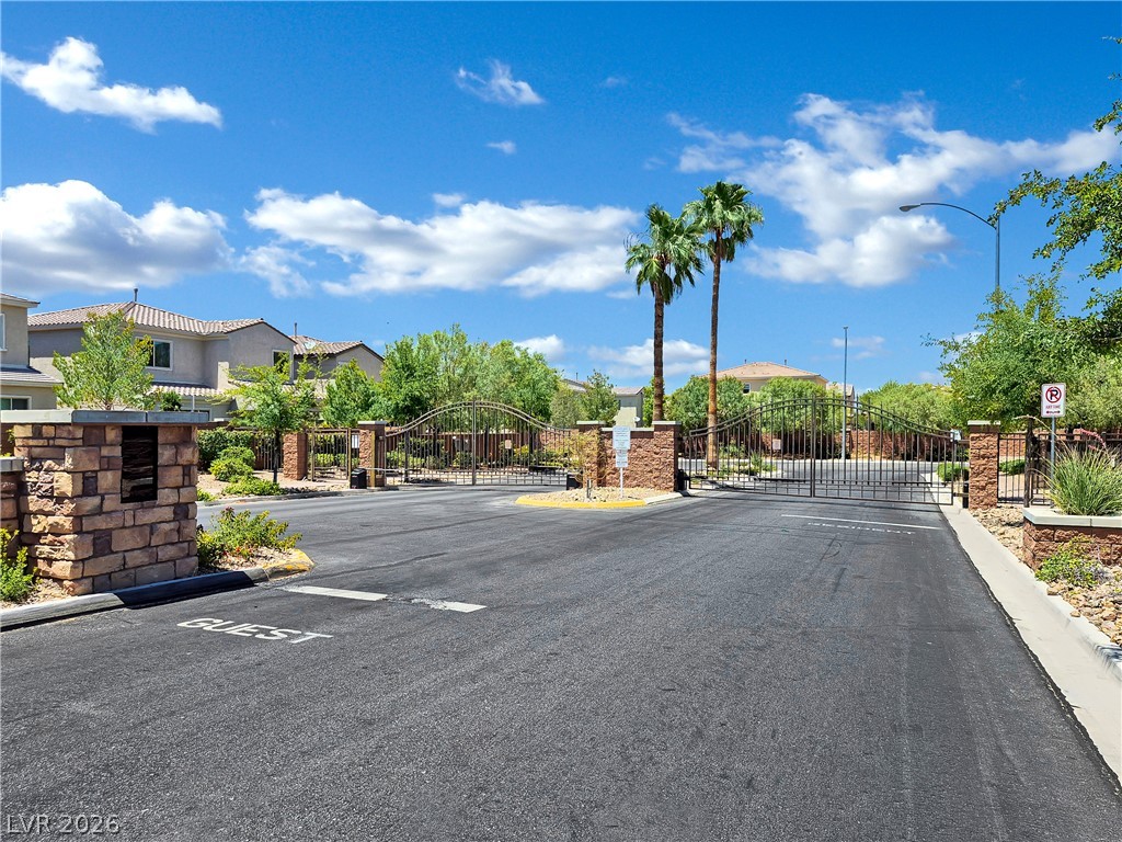 6648 Autumn Breeze Street Las Vegas NV 89148
