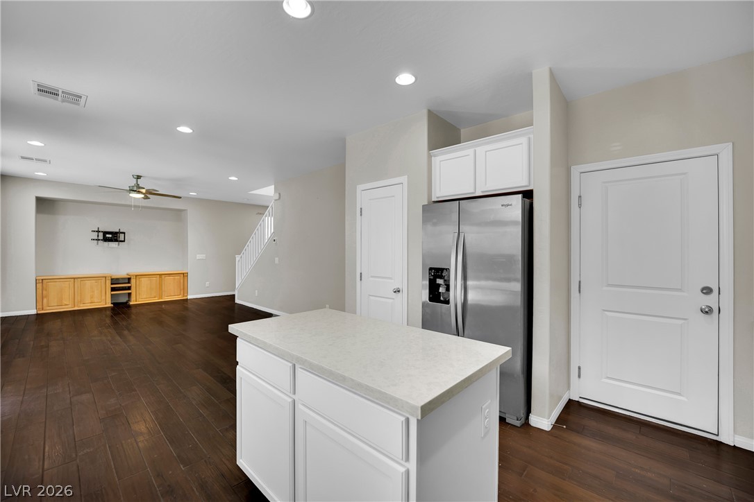 6648 Autumn Breeze Street Las Vegas NV 89148